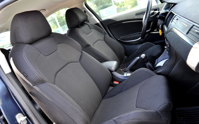 Citroen C5 cena 26900 przebieg: 275000, rok produkcji 2014 z Płock małe 254
